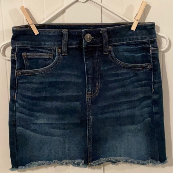 American Eagle 2 Hi Rise Mini Jean Skirt Next Level Stretch Dark Denim blue - Picture 1 of 9